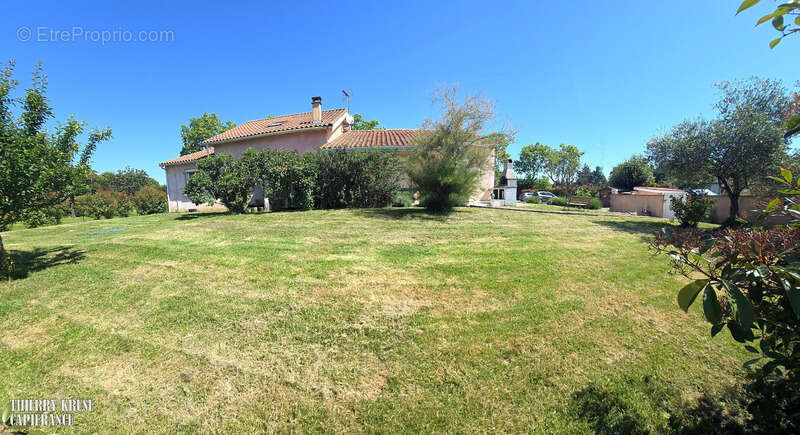 Maison à CASTELSARRASIN