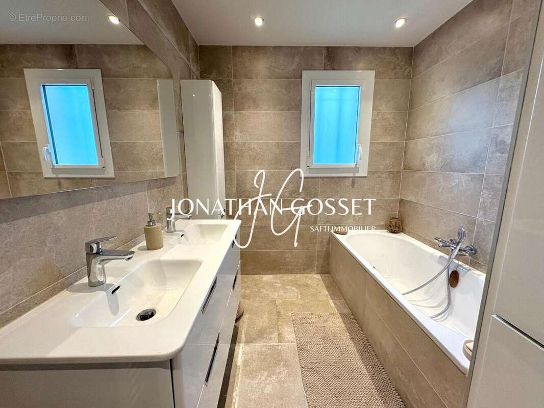 Photo 9 - Maison à VERNEUIL-SUR-SEINE