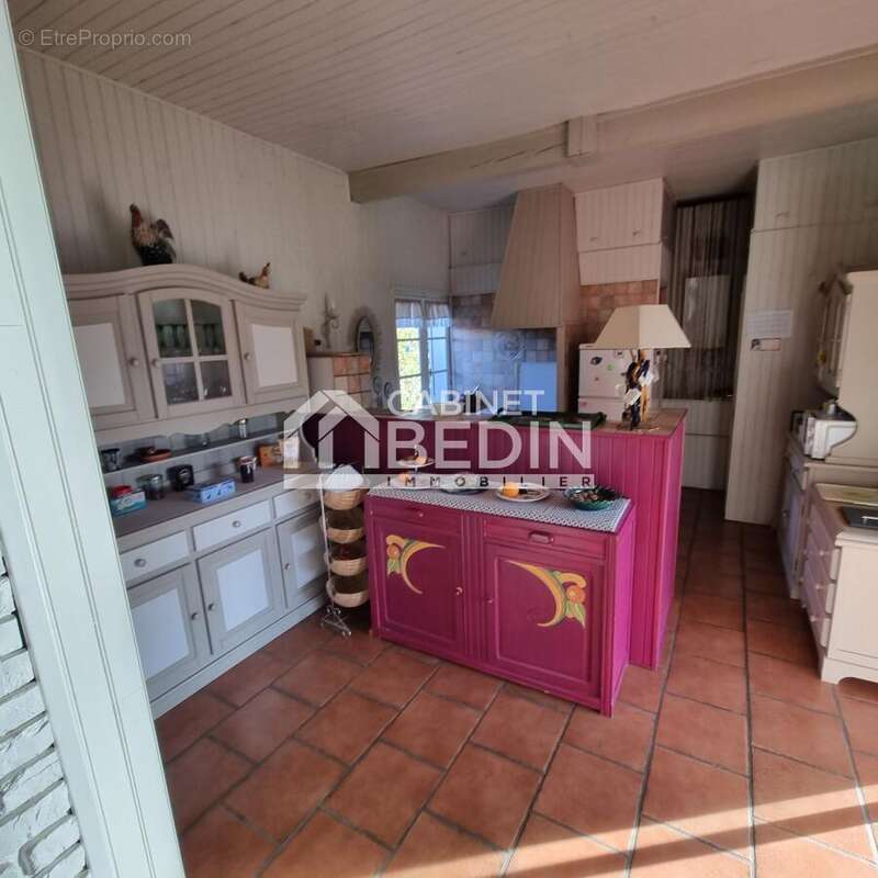 Maison à SAINTE-EULALIE-EN-BORN