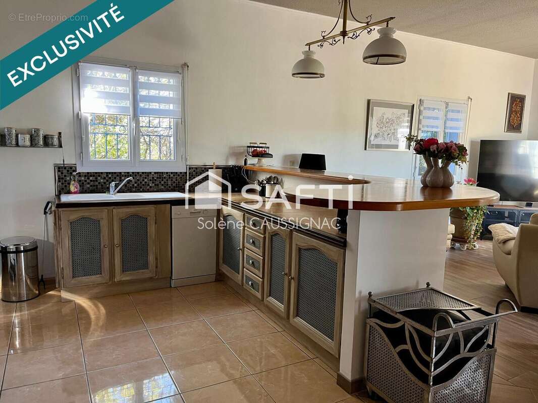 Photo 3 - Maison à SAINT-VICTOR-DE-MALCAP