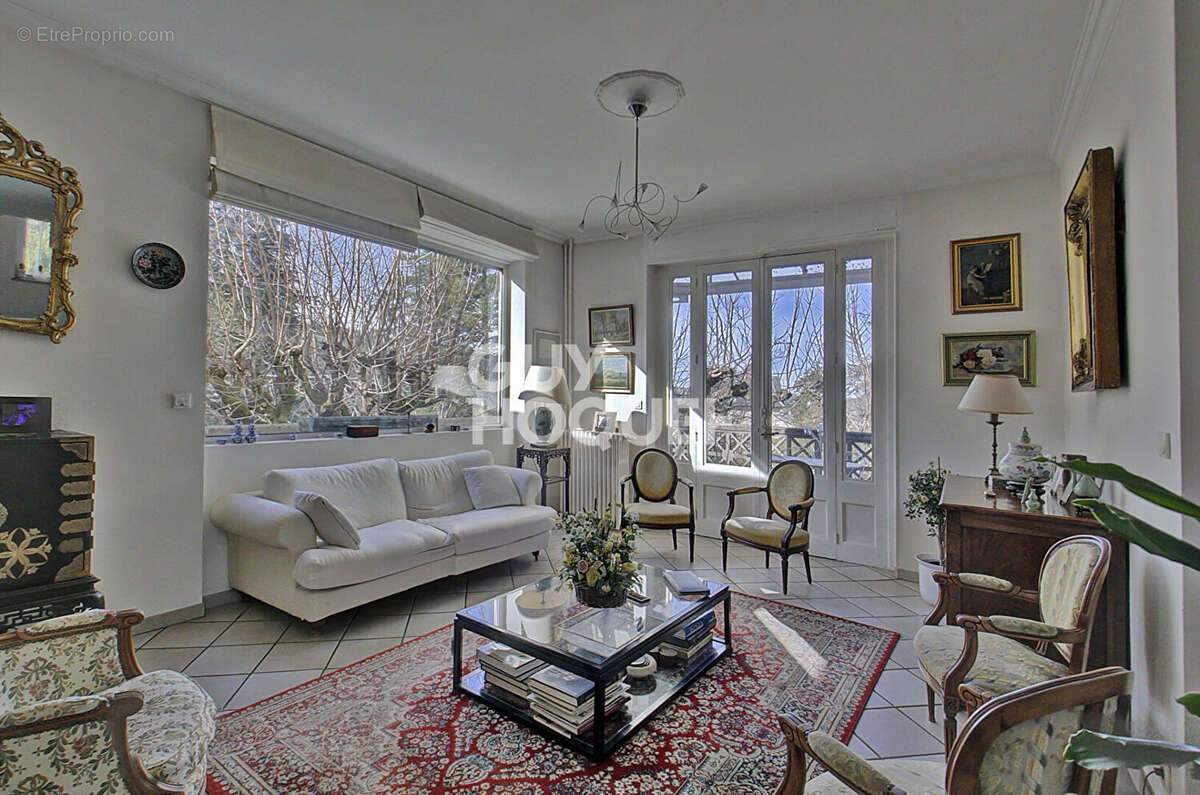 Maison à BOURGOIN-JALLIEU