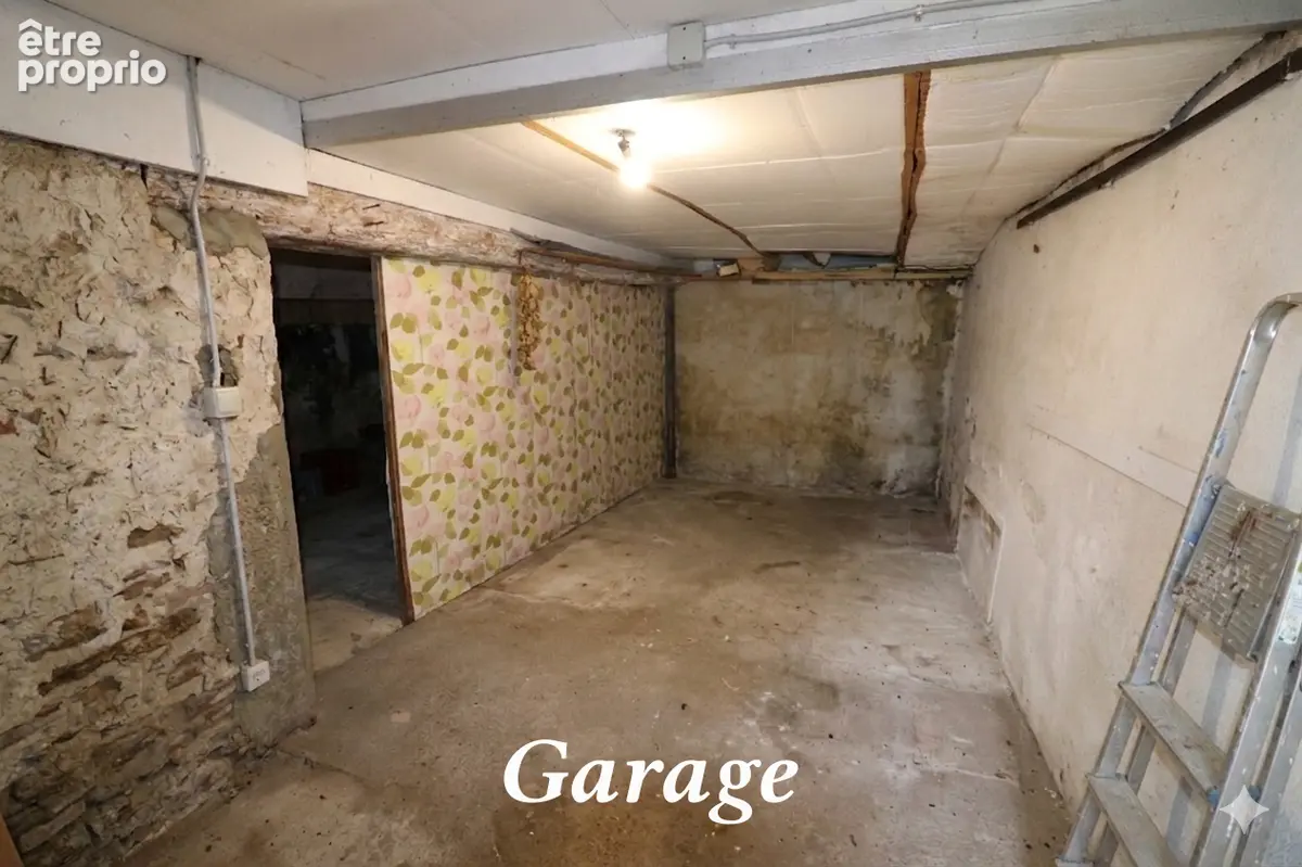 Maison entièrement à rénover avec garage, petit jardin - photo 5