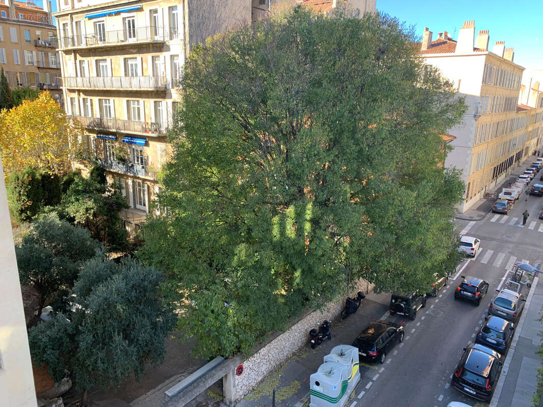 Appartement à MARSEILLE-8E