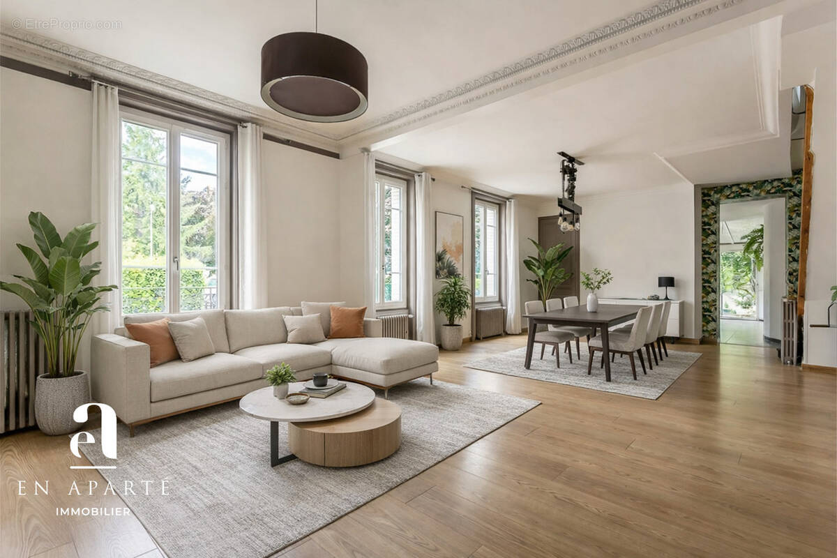 Maison à VILLEURBANNE
