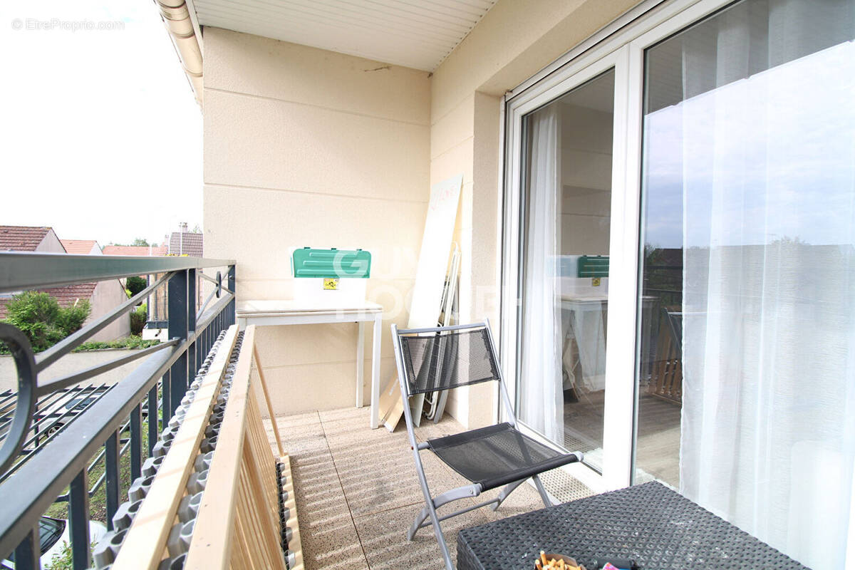 Appartement à BRIE-COMTE-ROBERT