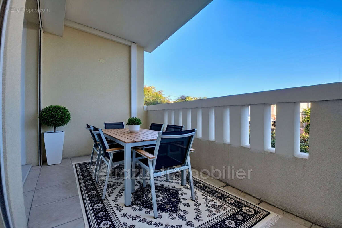 Appartement à VALLAURIS