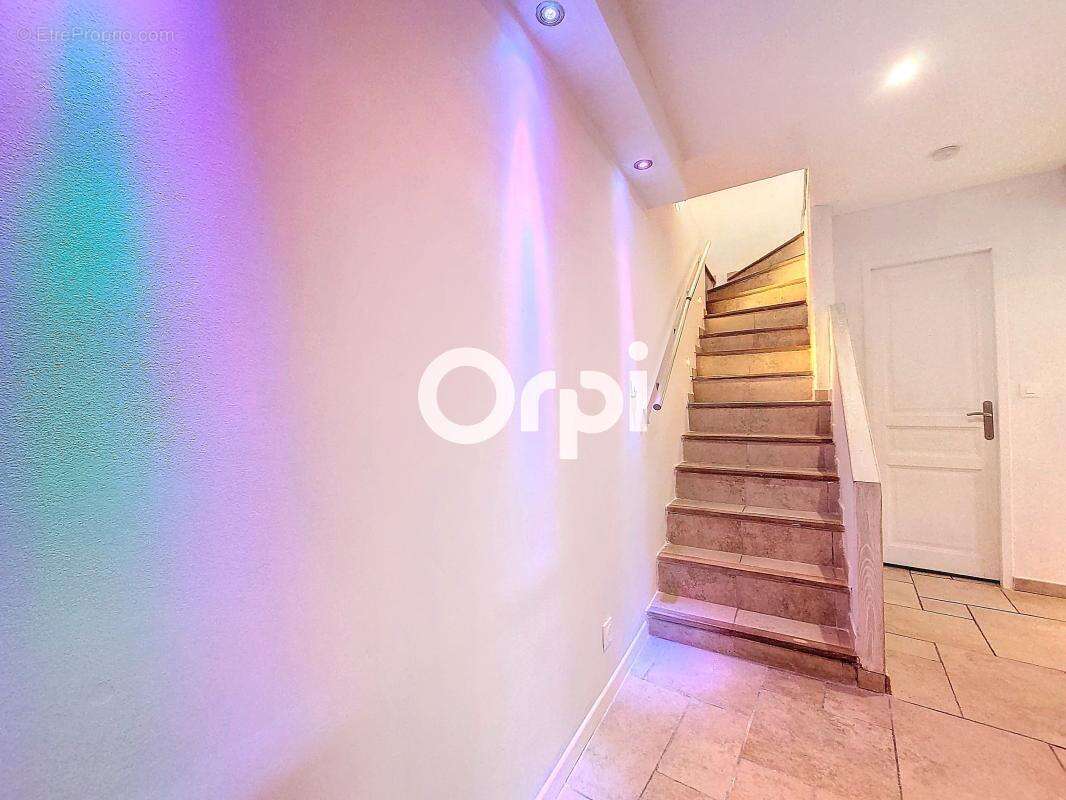 Appartement à VILLENEUVE-LOUBET