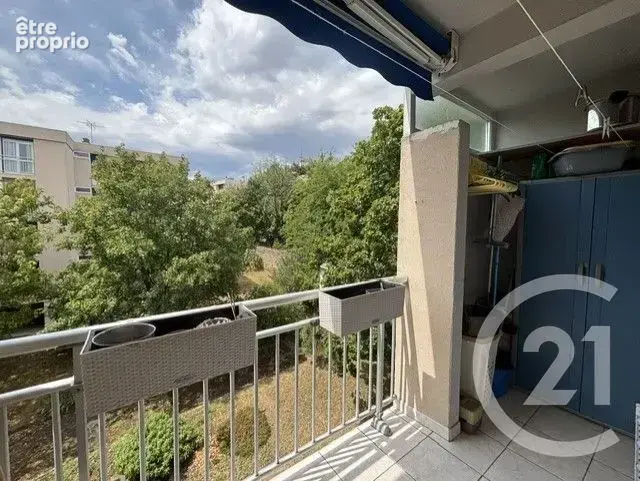 Appartement 61 m² à Saint-Genis-Laval  - photo 12