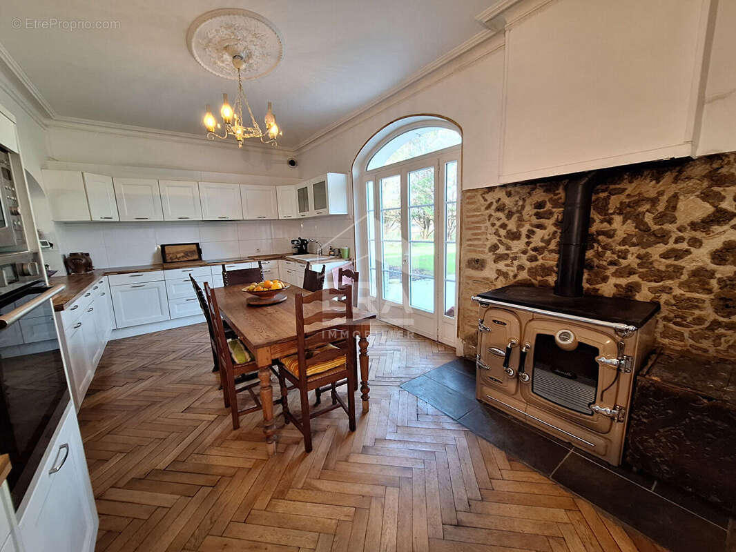 Maison à SAUGNACQ-ET-MURET