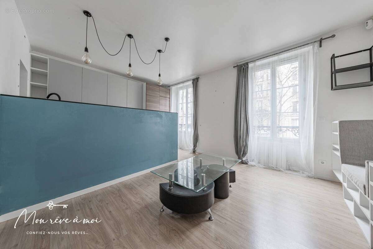 Appartement à PARIS-17E