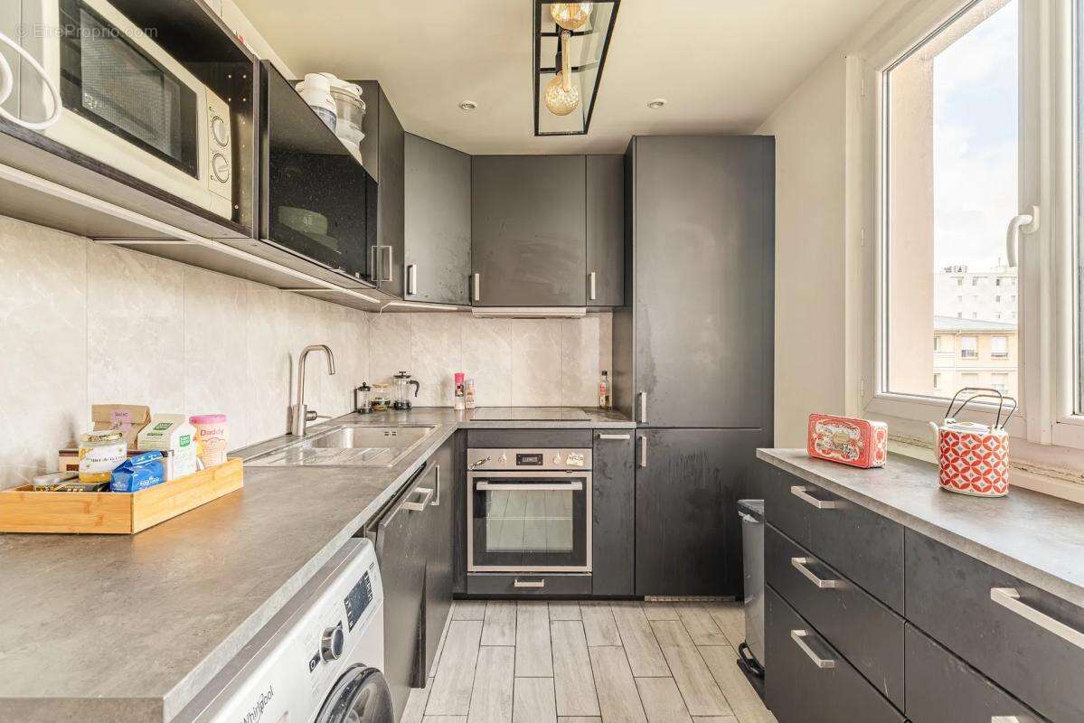 Appartement à MONTROUGE