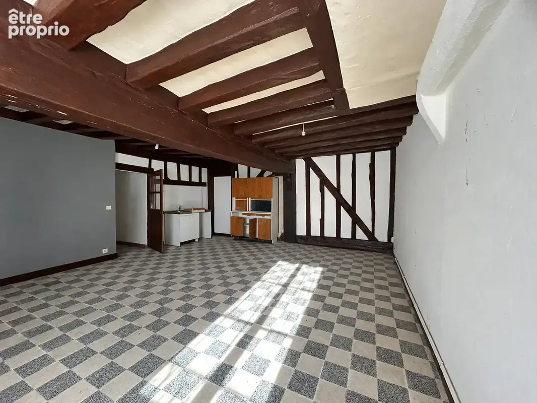 Ancienne auberge 17ème avec dépendance, jardin - Travaux à prévoir - photo 3