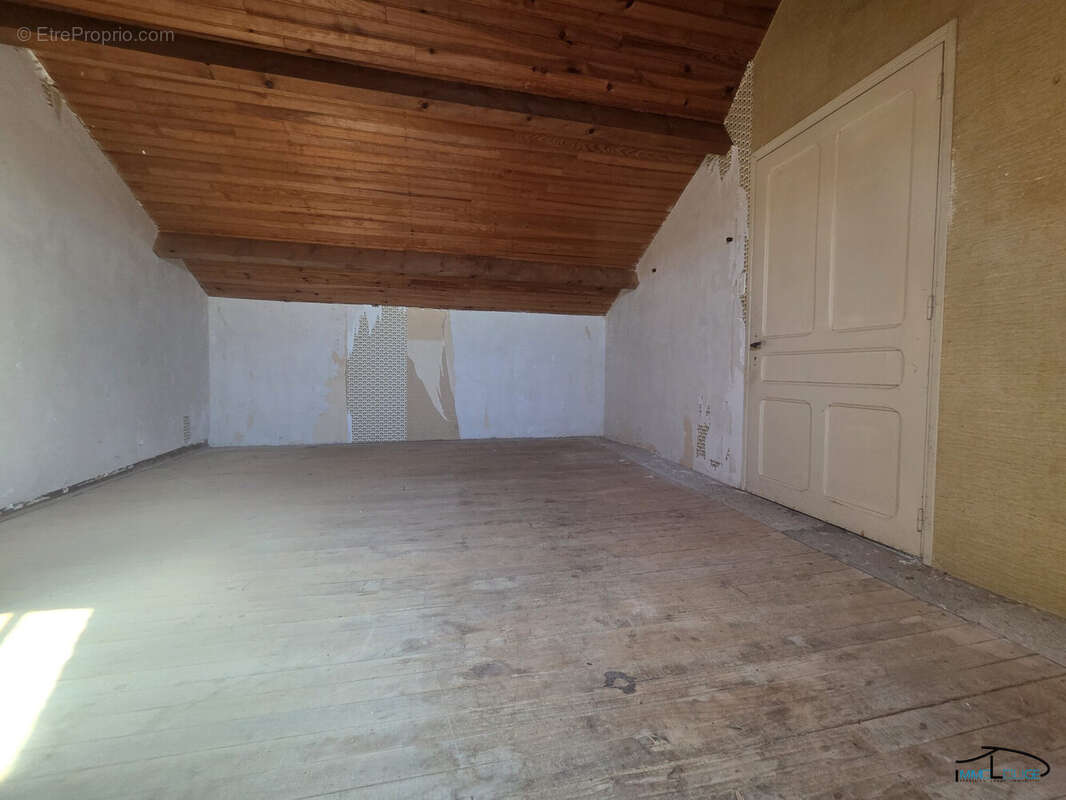 Maison 57 m² à Brandonnet  - photo 6