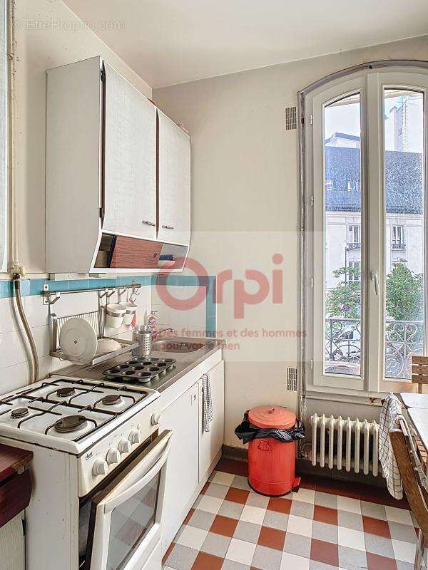 Maison à ISSY-LES-MOULINEAUX