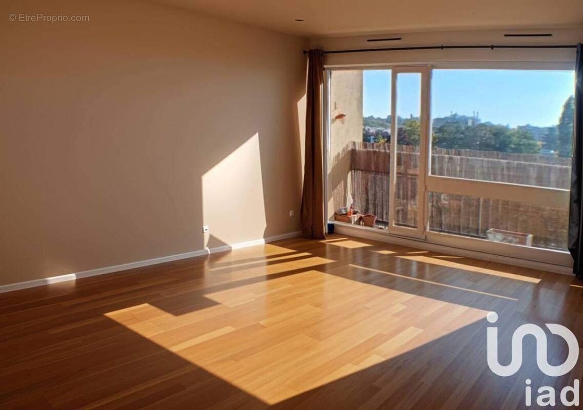 Photo 1 - Appartement à EPINAY-SOUS-SENART