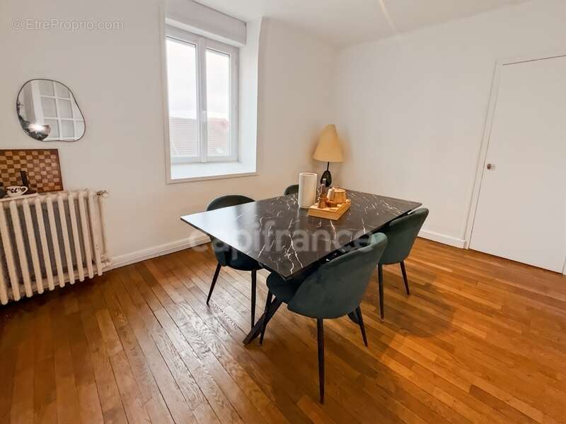 Appartement à MONTCEAU-LES-MINES