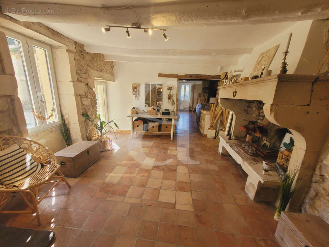 Maison à GRIGNAN