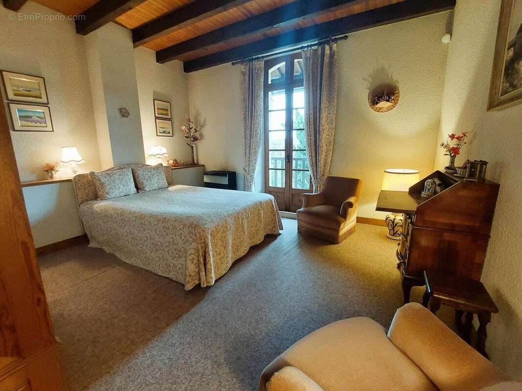ch 3 - Maison à SAINT-MARTORY