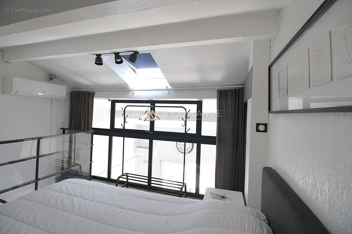 Appartement à SAINT-CYR-SUR-MER