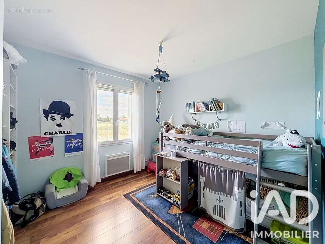 Maison 92 m² à Geloux  - photo 7