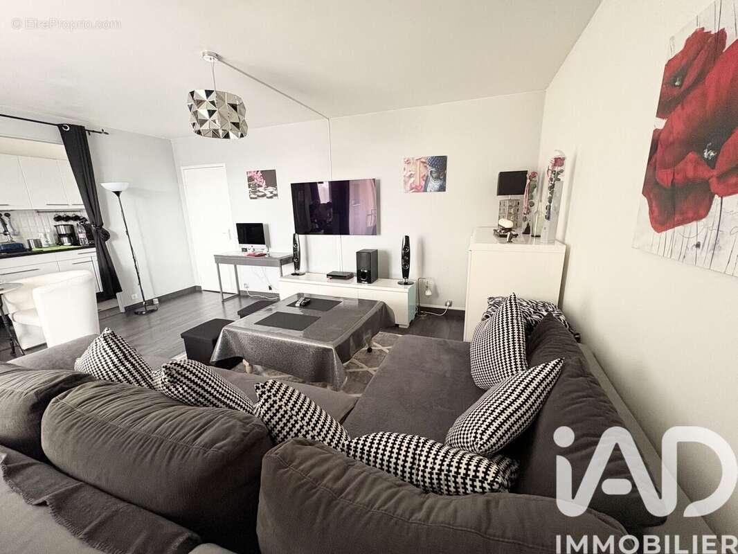 Photo 2 - Appartement à CORBEIL-ESSONNES