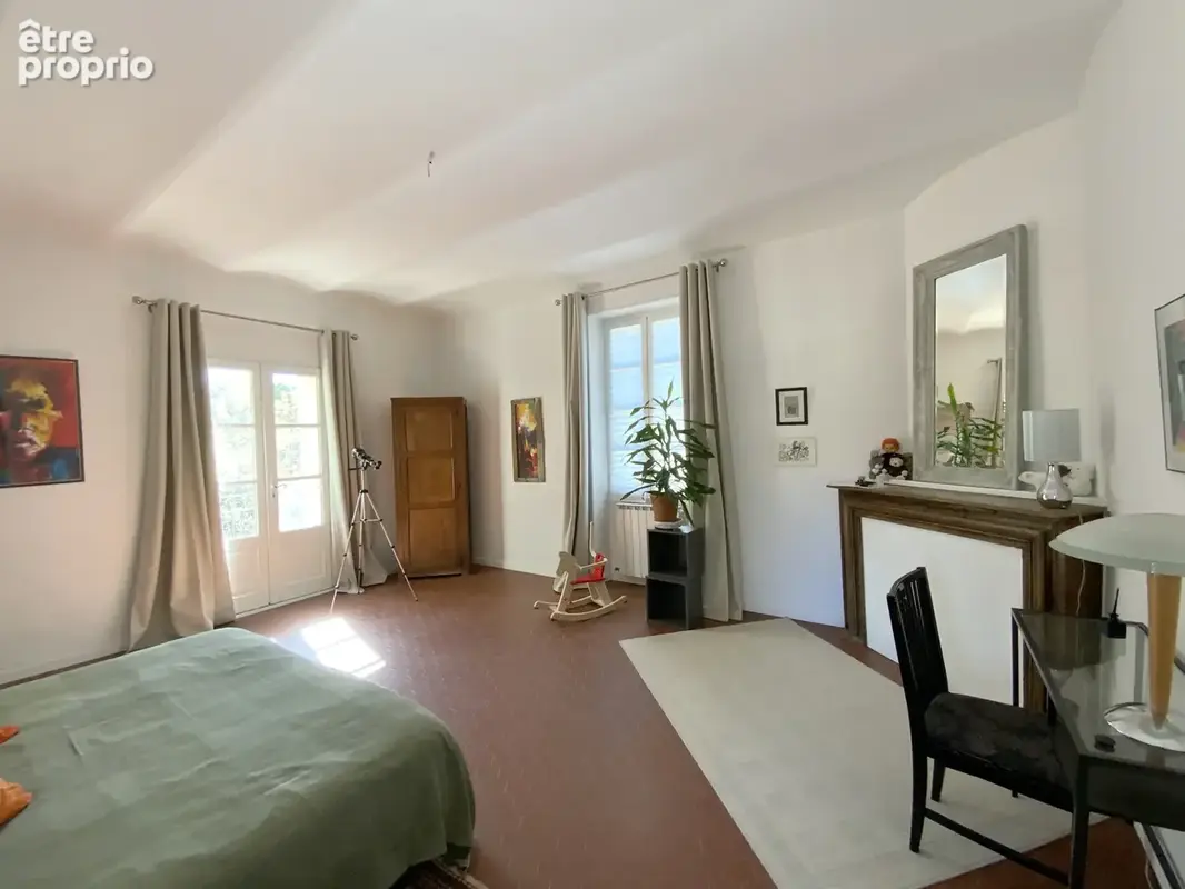 Propriété d'exception à 350 m du centre d' Uzès à pieds. - photo 14