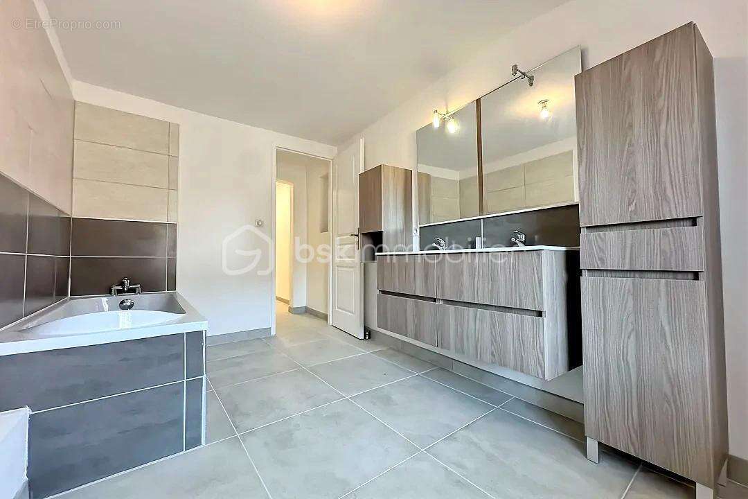 Maison à CLERMONT-L'HERAULT