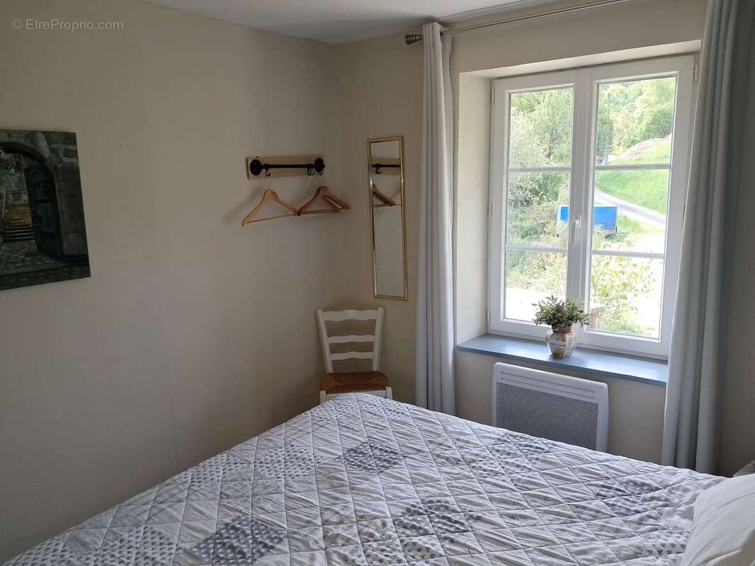 Maison à SAINT-GERVAIS-D&#039;AUVERGNE