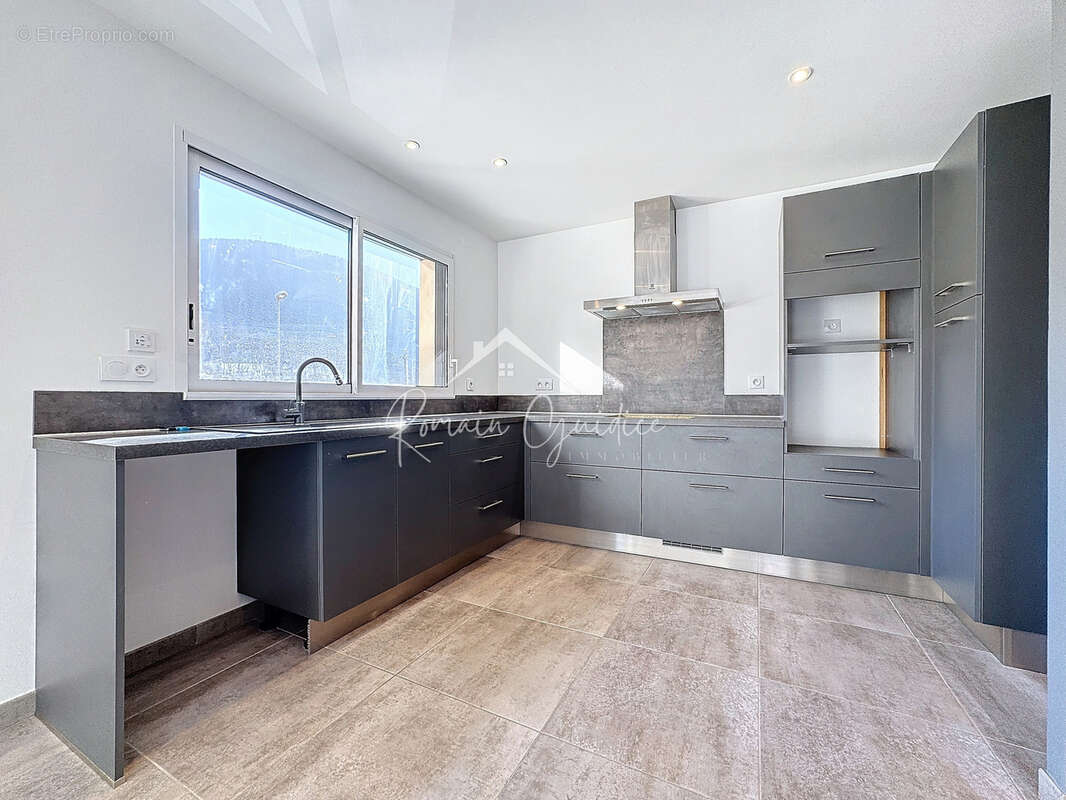 Appartement de standing f4 de 135 m2 - photo 8