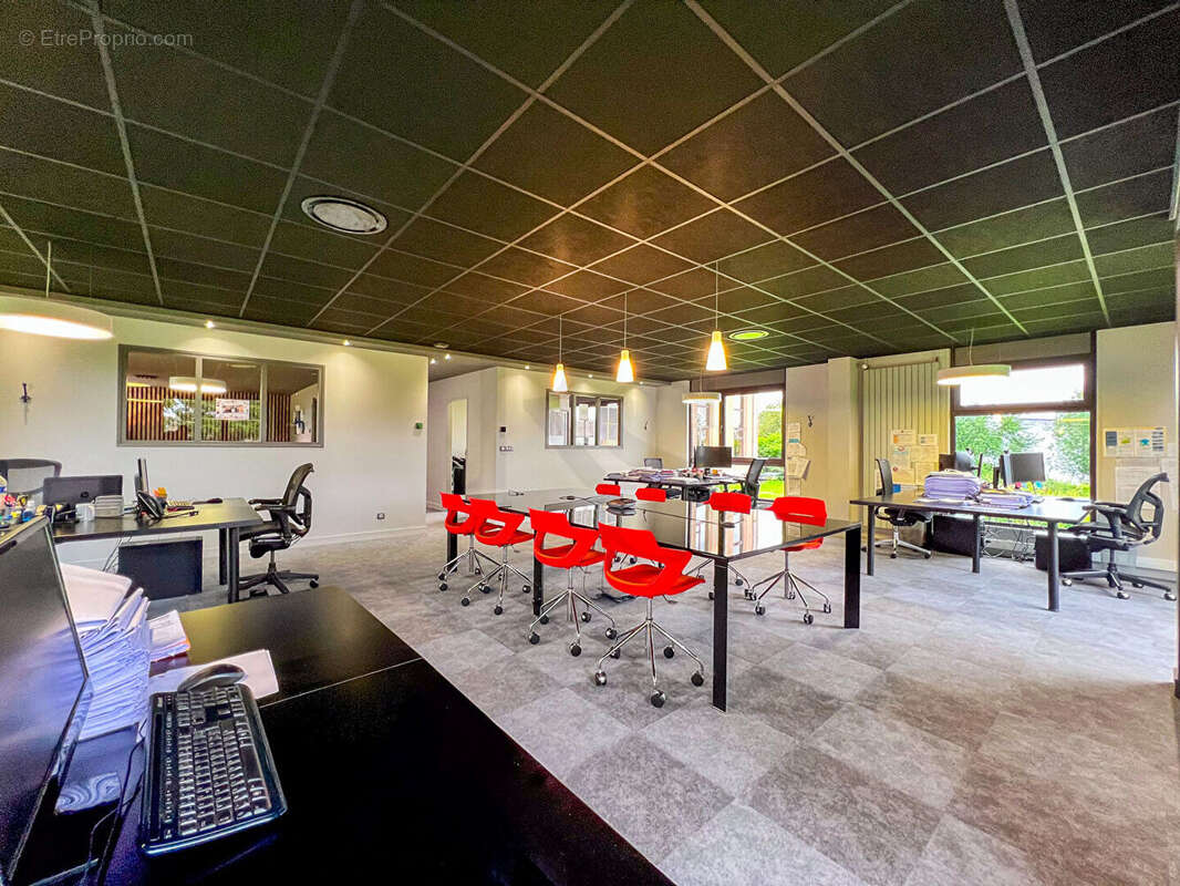 A vendre - Bureaux haut de gamme à la Lande Patry - photo 5
