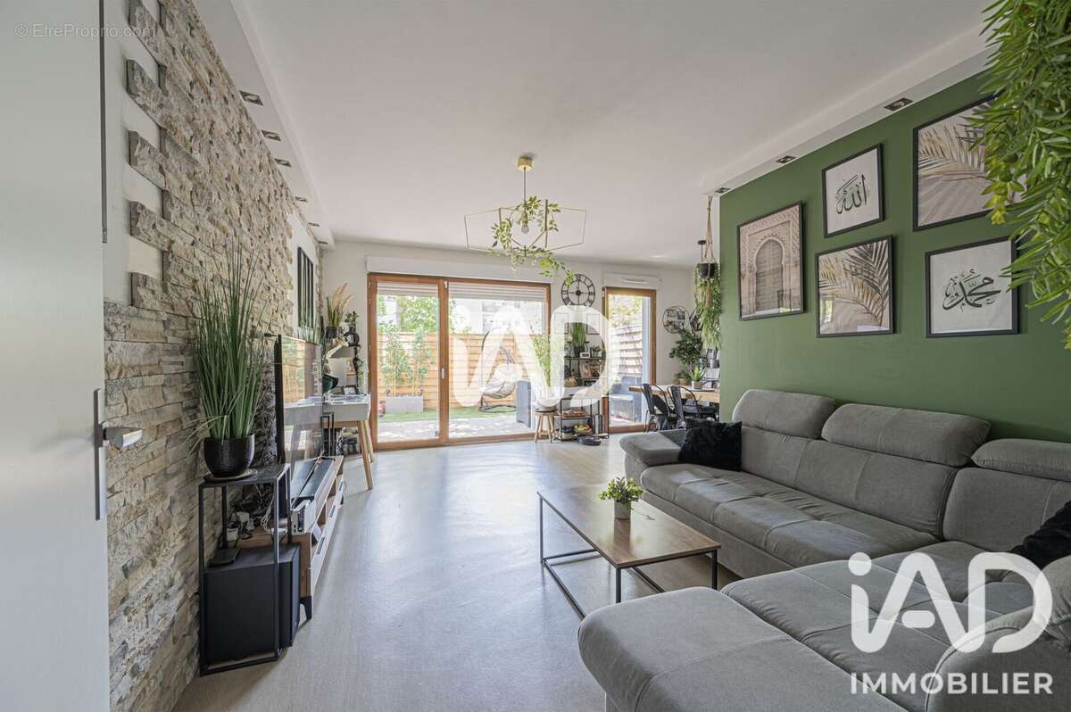 Appartement 66 m² à Villepinte  - photo 3