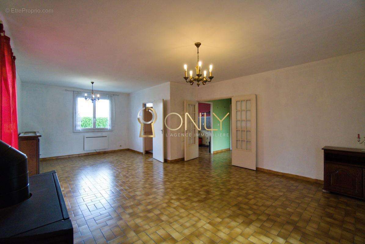 Maison à DECINES-CHARPIEU