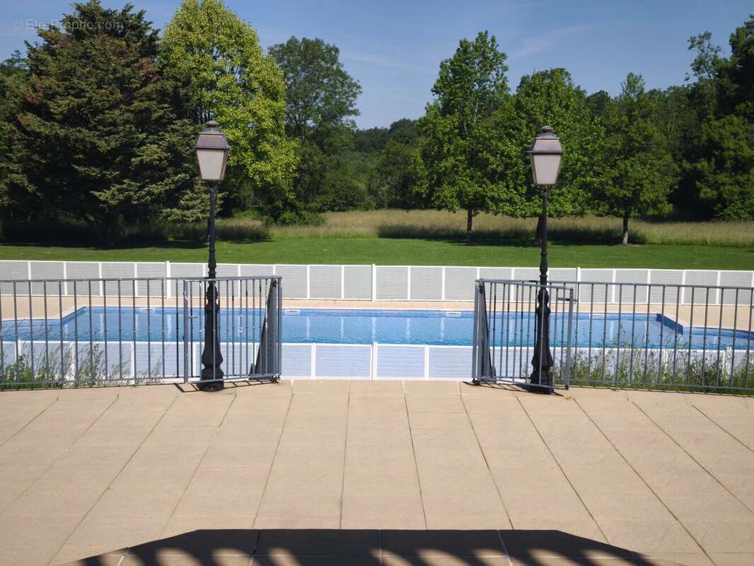 Charmant appartement en duplex de deux chambres au sein d'un magnifique domaine de château - photo 13
