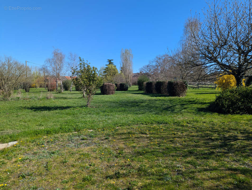 Maison à CHAMPILLET