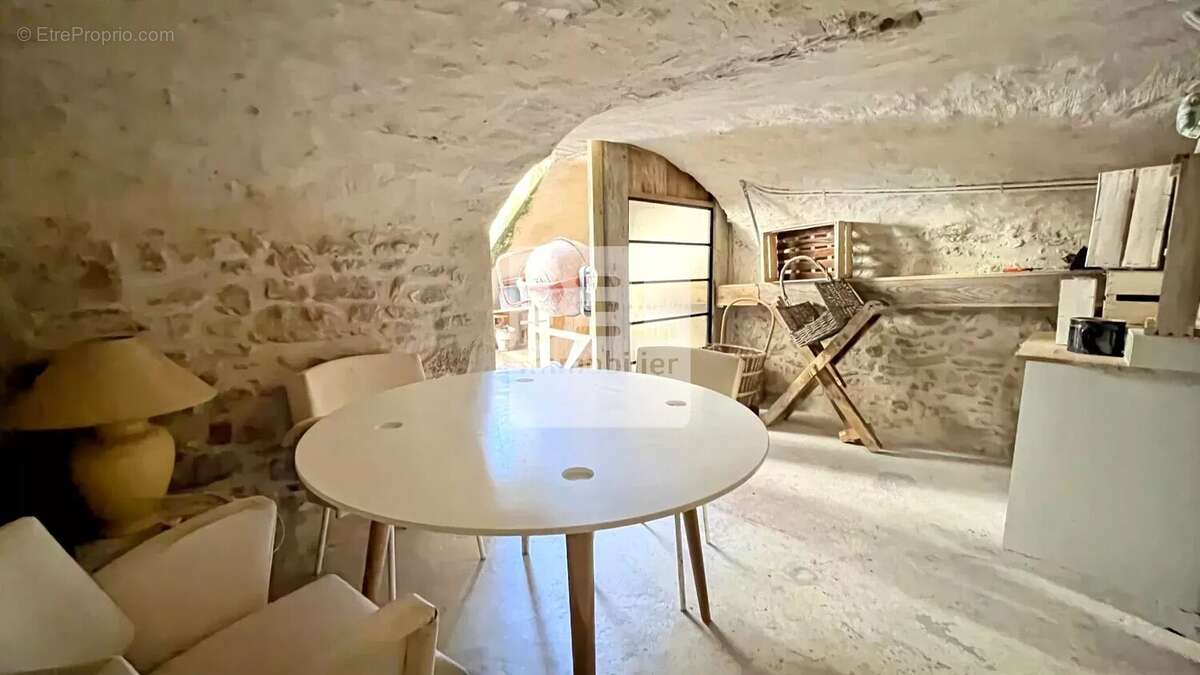 Maison à GOUDARGUES