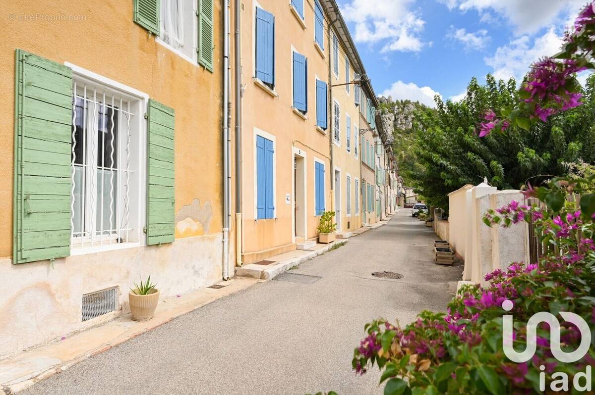 Photo 1 - Maison à GEMENOS