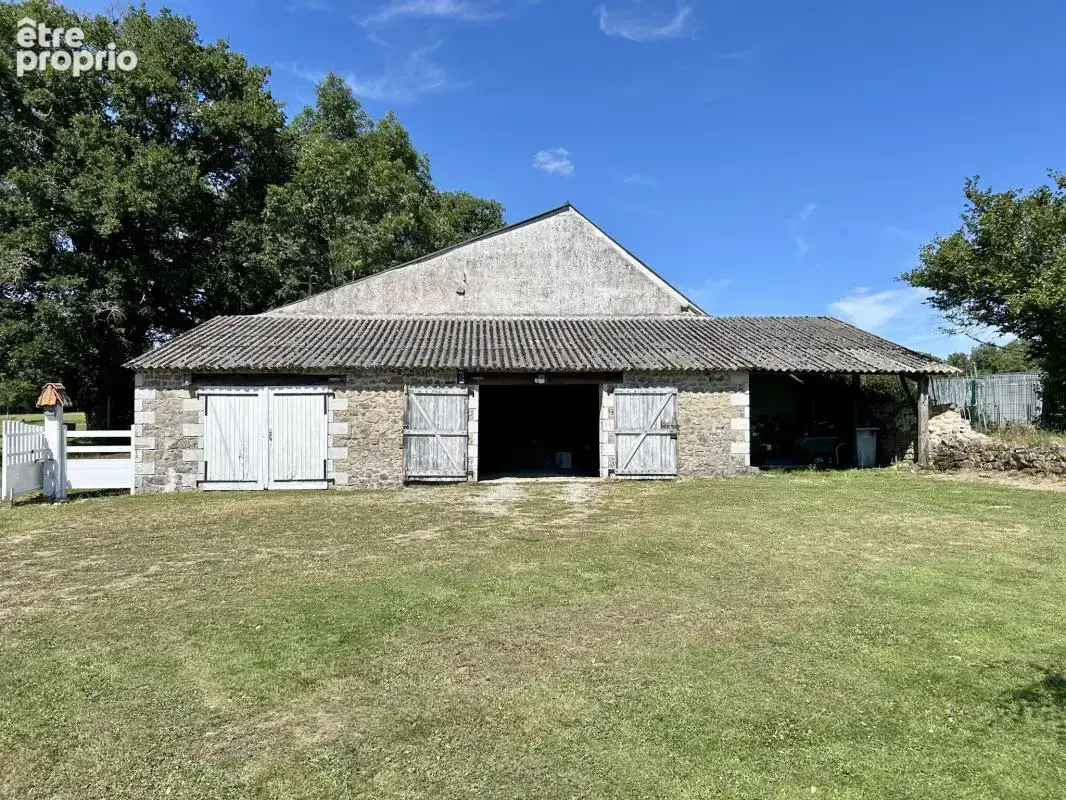Domaine d'Exception de 17 Hectares, 4 chambres, 251m2 - gara - photo 27