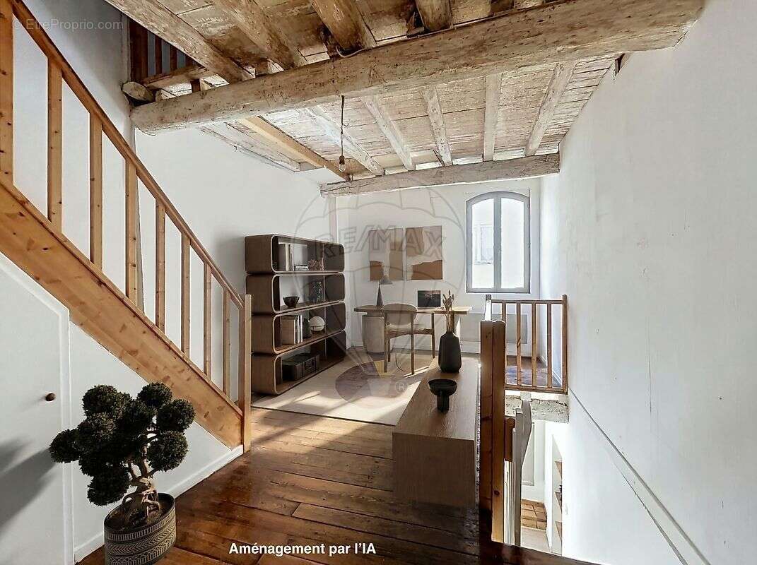 Maison à BELLEGARDE