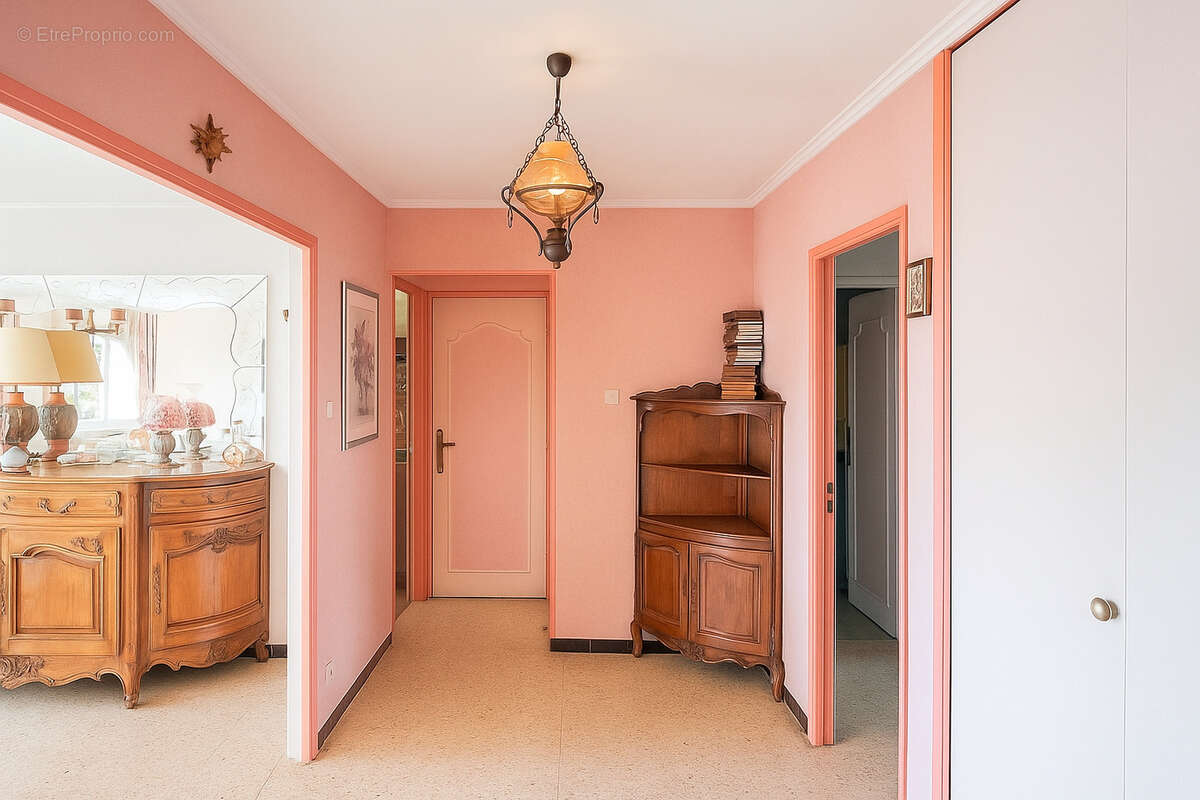 Appartement à LA VALETTE-DU-VAR