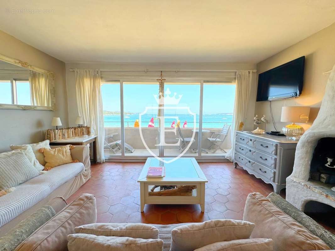 Appartement à GRIMAUD