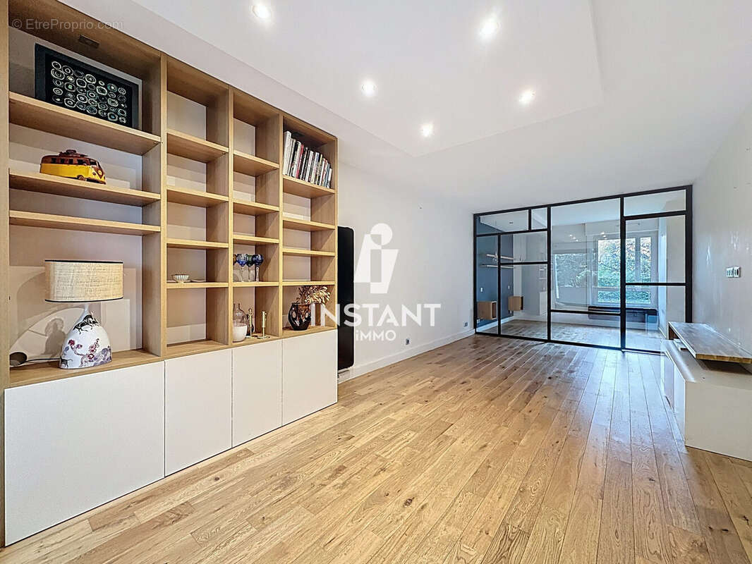 Appartement à PARIS-12E