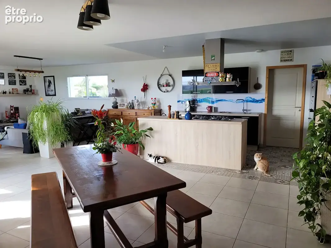 LANDRAIS 10 min de SURGERES - maison de 2018 plain pied de 130 m² de type 5 - garage - terrain - piscine - photo 8