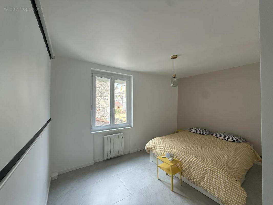 Appartement à SAINT-ETIENNE