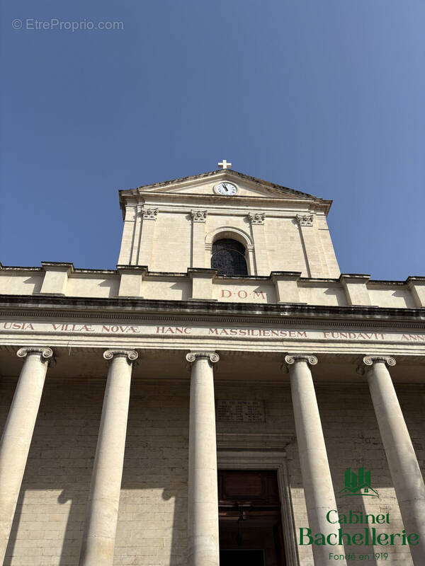 Appartement à MARSEILLE-4E