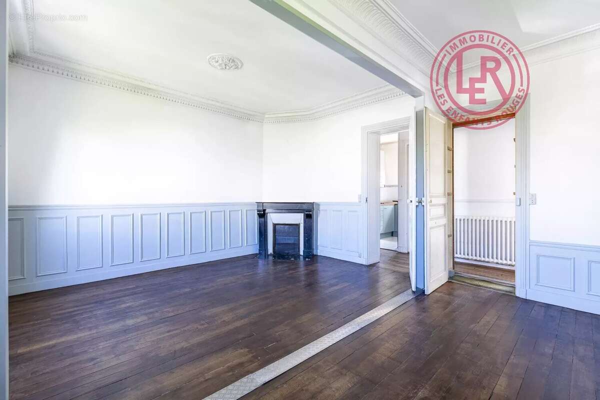 Appartement à PARIS-12E
