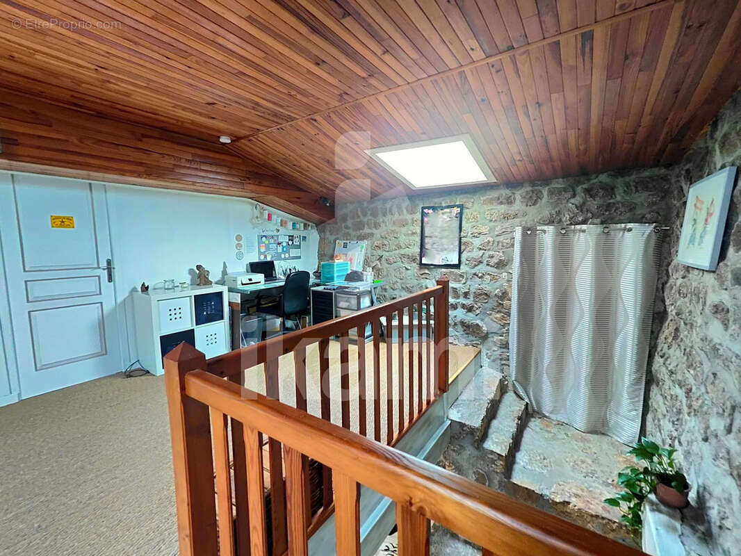 Maison à VOCANCE