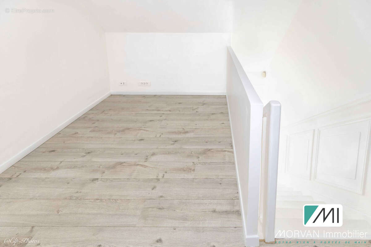 Maison 132 m² à Le Mesnil-Saint-Denis  - photo 9