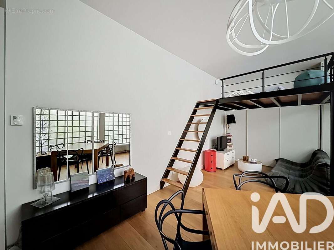 Photo 3 - Appartement à PARIS-20E