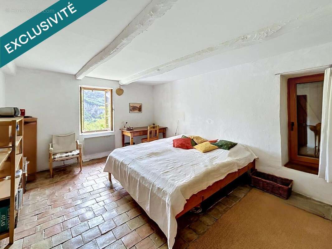 Maison 225 m² à Noyers-Sur-Jabron  - photo 7