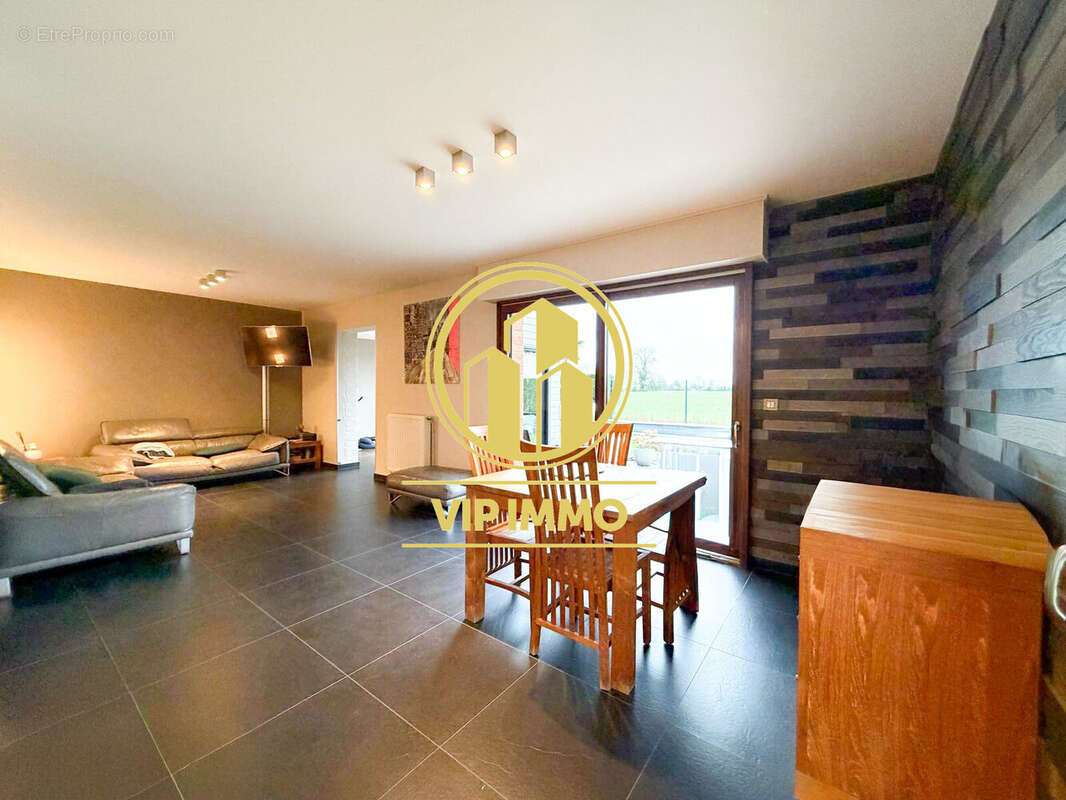 Maison à SAINGHIN-EN-WEPPES